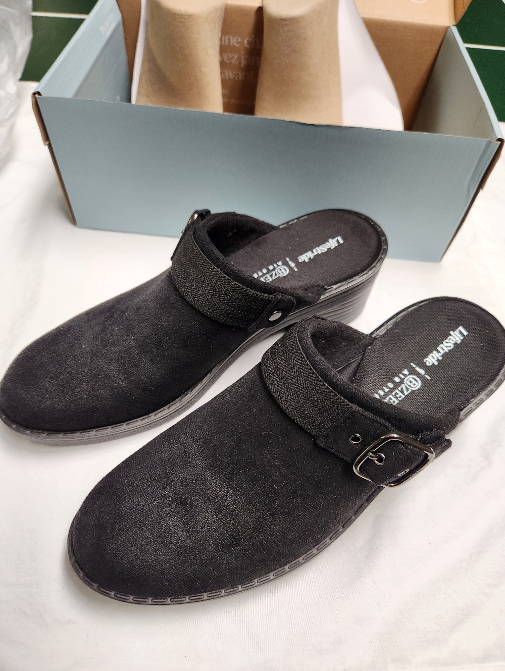 Bzees Lifestride Women's OPEN BOOK Clog Mule Black Size 7 - Picture 4 of 16